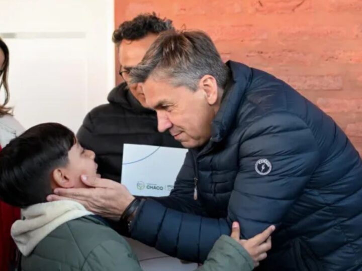 CORONEL DU GRATY: ZDERO ENTREGÓ VIVIENDAS Y DESTACÓ LA TRANSPARENCIA EN LA ADJUDICACIÓN